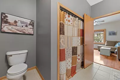2419  Fox River Pkwy #A, Waukesha, WI 53189 - Photo 36