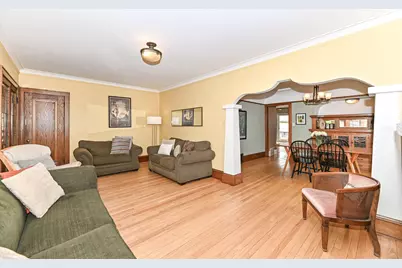 2320 N 62nd St, Wauwatosa, WI 53213 - Photo 8
