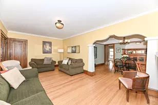 2320 N 62nd St, Wauwatosa, WI 53213 - Photo 8