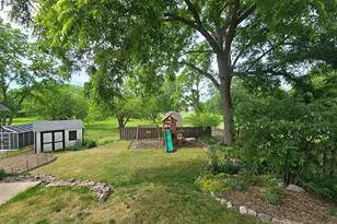 606 E Sherman Ave, Fort Atkinson, WI 53538 - Photo 10
