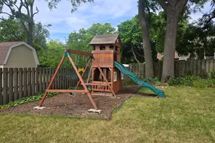 606 E Sherman Ave, Fort Atkinson, WI 53538 - Photo 12