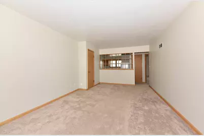 4678 N 84th St, Milwaukee, WI 53225 - Photo 4