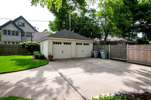 3446 N Frederick Ave, Milwaukee, WI 53211 - Photo 8