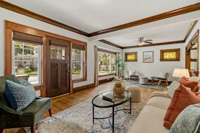 2556 S Logan Ave, Milwaukee, WI 53207 - Photo 8