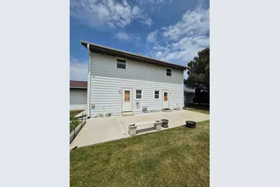 9145 W Allerton Ave #9147, Greenfield, WI 53228 - Photo 6