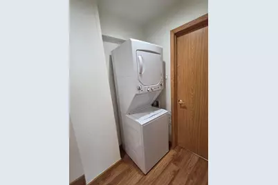 9145 W Allerton Ave #9147, Greenfield, WI 53228 - Photo 16
