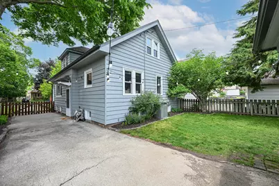 4030 N Larkin St, Shorewood, WI 53211 - Photo 28