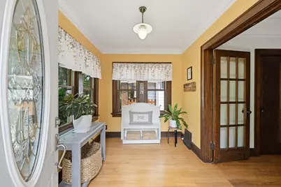 4030 N Larkin St, Shorewood, WI 53211 - Photo 2