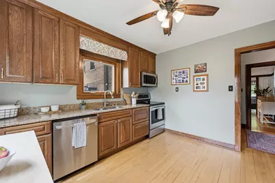 4030 N Larkin St, Shorewood, WI 53211 - Photo 12
