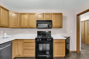 1404 Willow Ln, Harvard, IL 60033 - Photo 14