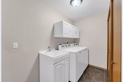 1404  Willow Ln, Harvard, IL 60033 - Photo 18