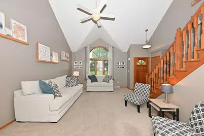 118  McKenzie Rd, Mukwonago, WI 53149 - Photo 6