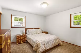 2725 Red Maple Ct, Racine, WI 53402 - Photo 12
