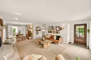 17500 Briar Wood Ln, Brookfield, WI 53045 - Photo 4