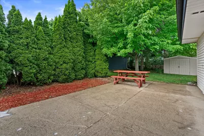5661 S 24th St, Milwaukee, WI 53221 - Photo 26