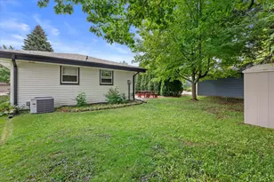 5661 S 24th St, Milwaukee, WI 53221 - Photo 28