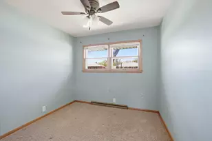 2514 S 89th St, West Allis, WI 53227 - Photo 12