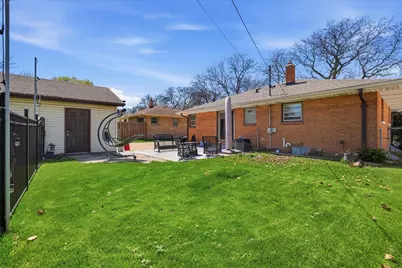 2514 S 89th St, West Allis, WI 53227 - Photo 26