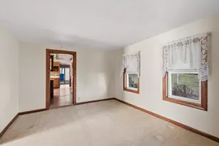 1424 12th Ave, Grafton, WI 53024 - Photo 4