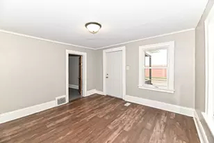 1218 N Memorial Dr, Racine, WI 53404 - Photo 4
