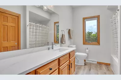 420 N Country Ln, Fond du Lac, WI 54935 - Photo 20