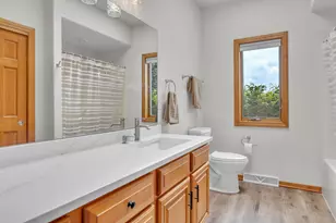 420 N Country Ln, Fond du Lac, WI 54935 - Photo 20