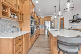 420 N Country Ln, Fond du Lac, WI 54935 - Photo 8