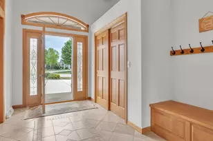 420 N Country Ln, Fond du Lac, WI 54935 - Photo 4