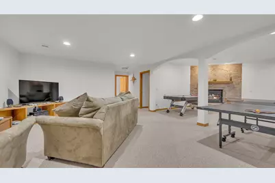 420 N Country Ln, Fond du Lac, WI 54935 - Photo 14