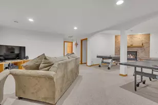 420 N Country Ln, Fond du Lac, WI 54935 - Photo 14