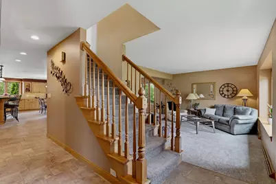 3720  Briarwood Ln, Manitowoc, WI 54220 - Photo 6