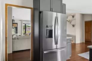 5177 Catalina Ct, Manitowoc Rapids, WI 54220 - Photo 8