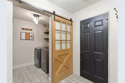5177  Catalina Ct, Manitowoc, WI 54220 - Photo 14