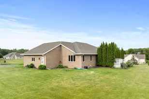 5177 Catalina Ct, Manitowoc Rapids, WI 54220 - Photo 24
