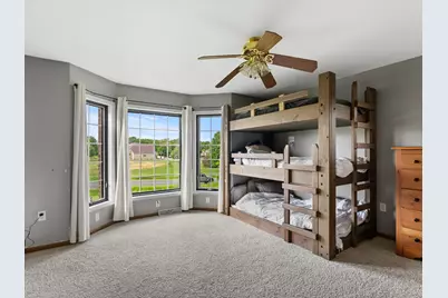 5177  Catalina Ct, Manitowoc, WI 54220 - Photo 16