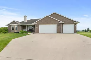 5177 Catalina Ct, Manitowoc Rapids, WI 54220 - Photo 22