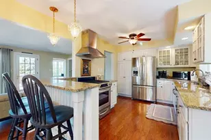 830 Pine Tree Ln, Lake Geneva, WI 53147 - Photo 8