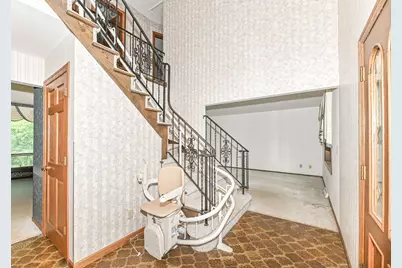 S63W16525  College Ave, Muskego, WI 53150 - Photo 8