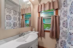 637 Oak St, South Milwaukee, WI 53172 - Photo 20