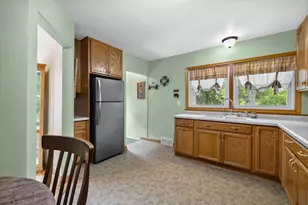 3820 Meachem Rd, Racine, WI 53403 - Photo 12