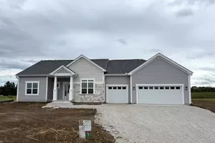 N68W26123 Brighton Dr, Lisbon, WI 53089 - Photo 1
