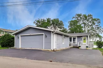 616  Inlet Shore Dr, Delavan, WI 53115 - Photo 2