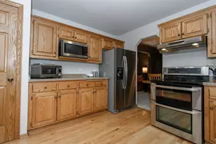 W160N10664 Fieldstone Pass, Germantown, WI 53022 - Photo 8