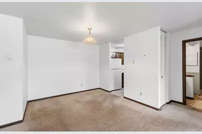 125 N University Dr #105, West Bend, WI 53095 - Photo 18