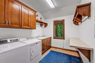 4720  Stonefield Rd, Sheboygan, WI 53083 - Photo 16