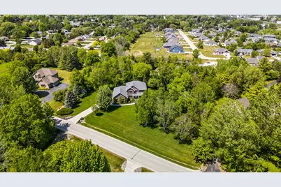4720  Stonefield Rd, Sheboygan, WI 53083 - Photo 4