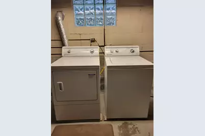 2810 S Lenox St, Milwaukee, WI 53207 - Photo 54