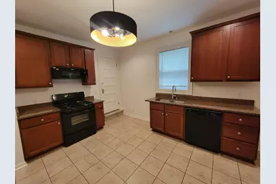 2810 S Lenox St, Milwaukee, WI 53207 - Photo 12