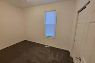 2810 S Lenox St, Milwaukee, WI 53207 - Photo 16