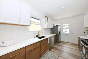 4637 W Scranton Pl, Milwaukee, WI 53216 - Photo 10